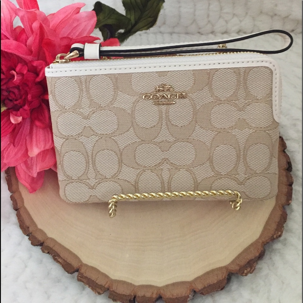 COACH Wristlet Signature Canvas 🆕